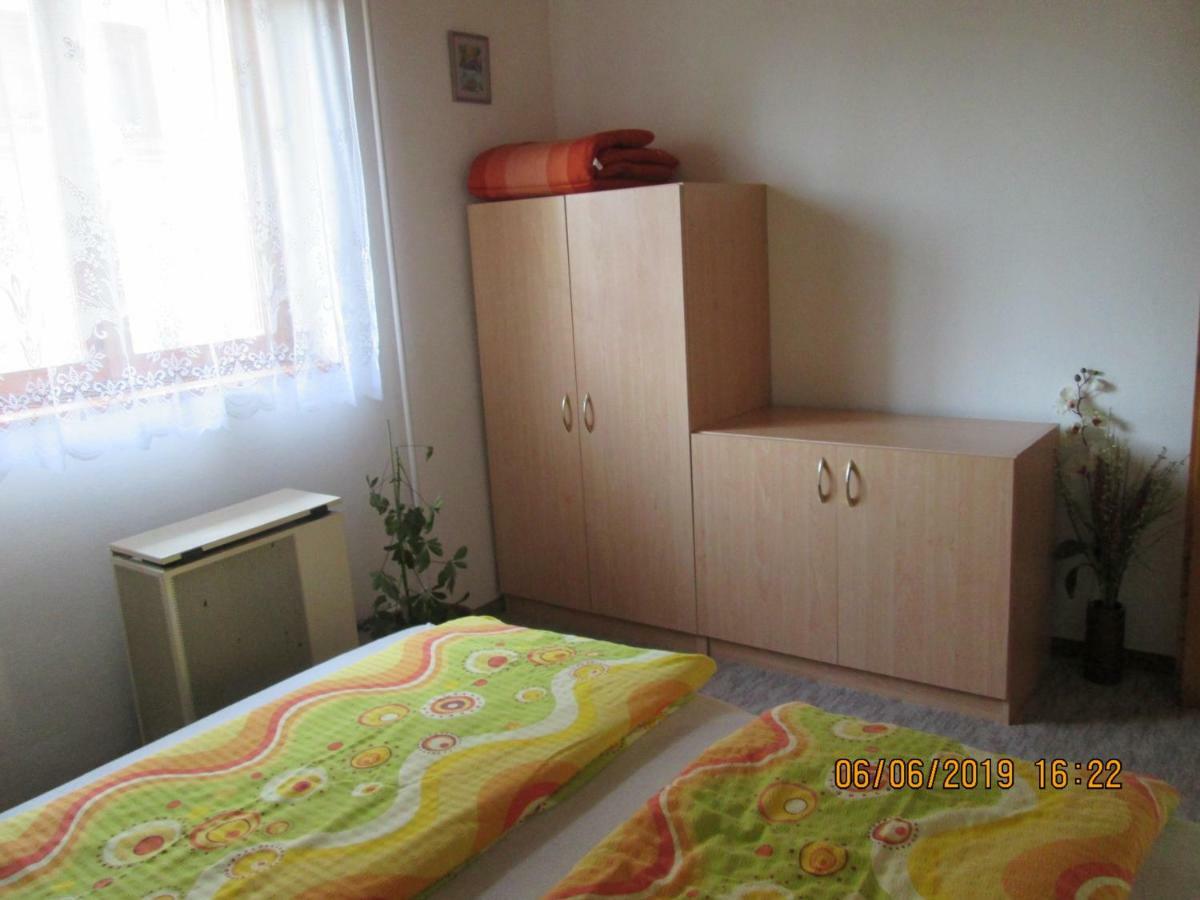 Fenyves Vendégház Balatonfenyves Esterno foto