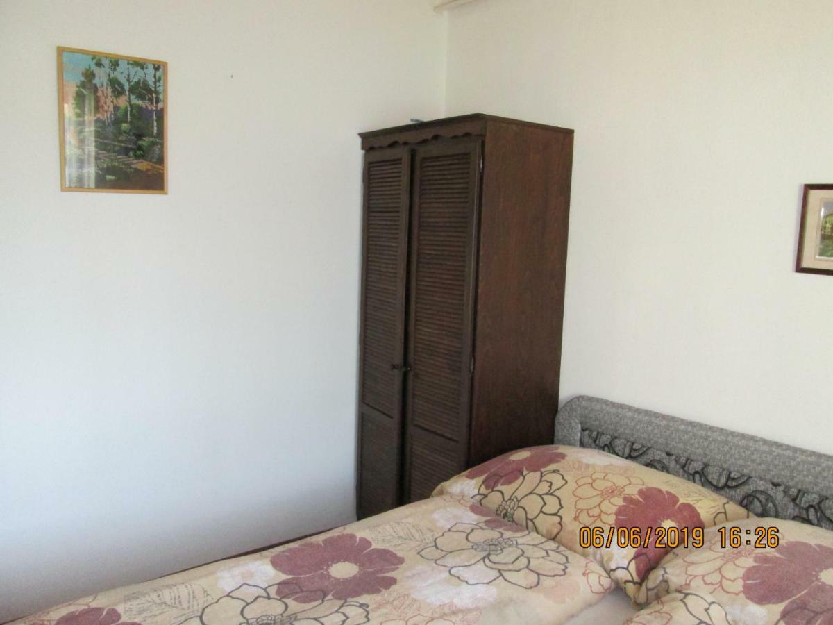 Fenyves Vendégház Balatonfenyves Esterno foto
